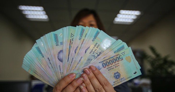 Bộ Nội vụ chính thức đề xuất tăng lương tối thiểu 7,8% từ 2027, cao nhất 5,7 triệu đồng/tháng - Ảnh 1.