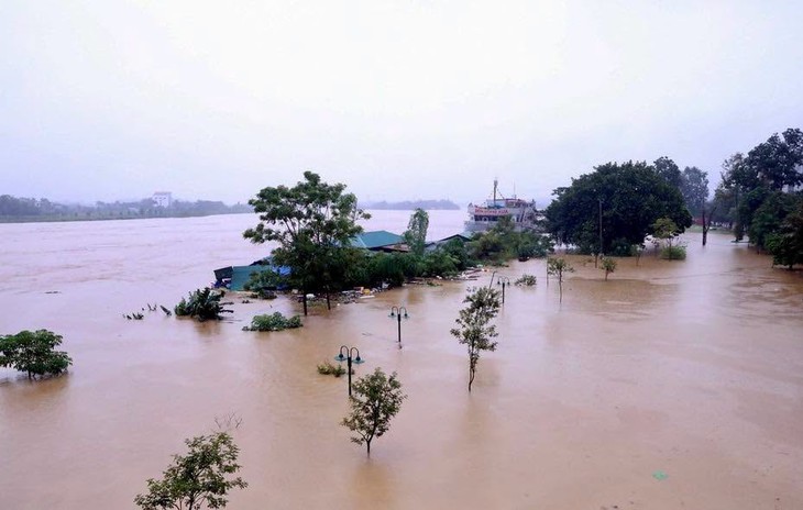 Video hướng dẫn kỹ năng ứng phó với mưa lớn- Ảnh 1.