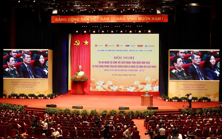Thủ tướng Lê Minh Hưng: Sự hy sinh của các thế hệ cha anh sẽ mãi mãi được khắc ghi trong lòng dân tộc - Ảnh 4.