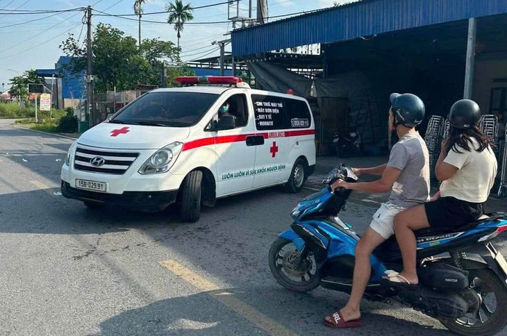Truy tìm nghi phạm sát hại một phụ nữ trước cửa khách sạn trong đêm- Ảnh 1.