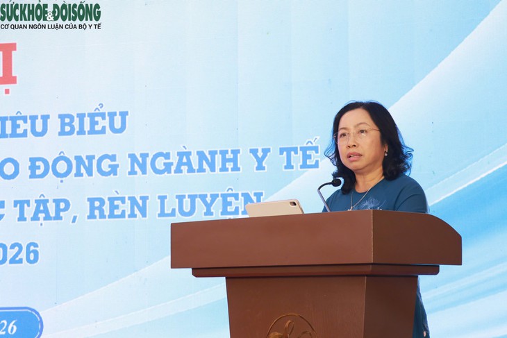 Biểu dương 106 gia đình tiêu biểu và 69 học sinh xuất sắc ngành Y tế- Ảnh 4.