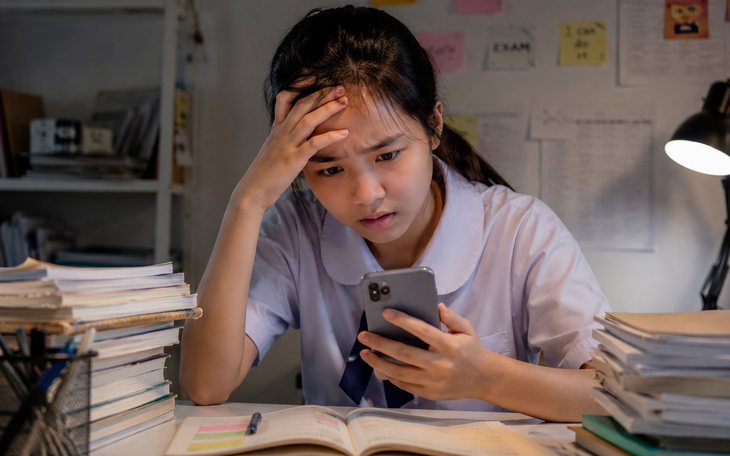 Nhận diện sớm dấu hiệu trầm cảm ở lứa tuổi học đường - Ảnh 1.