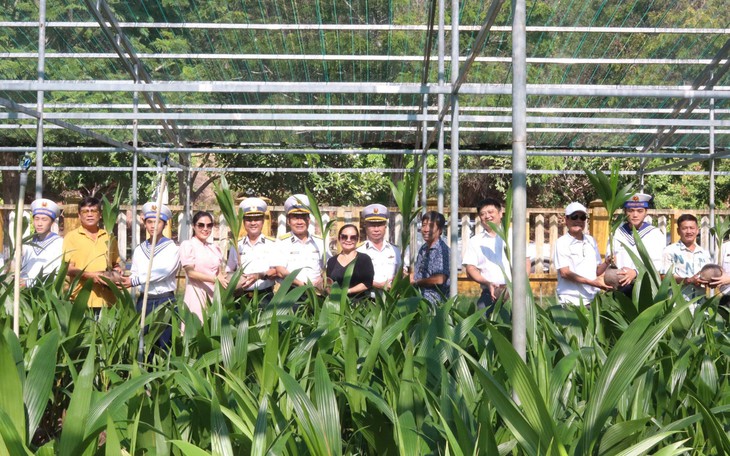 Thêm 4.000 cây giống để ‘xanh hóa Trường Sa’- Ảnh 3.