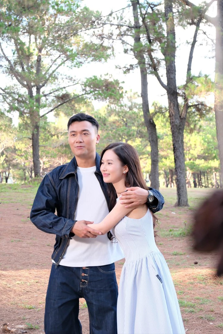Diễn viên Ngọc Anh: 'Yên tâm vì có chồng ở nhà khi đi công tác dài ngày'- Ảnh 3.