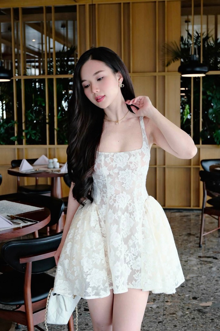 Diễn viên Ngọc Anh: 'Yên tâm vì có chồng ở nhà khi đi công tác dài ngày'- Ảnh 6.