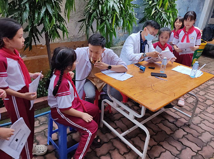 TPHCM: Hơn 21.000 người dân Hóc Môn được khám sức khỏe ngay tại cộng đồng- Ảnh 3.