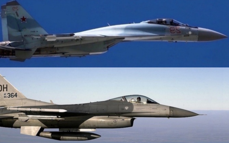 Khoảnh khắc tiêm kích Su-35 Nga truy đuổi UAV FP-1 Ukraine trên bầu trời Leningrad- Ảnh 1.