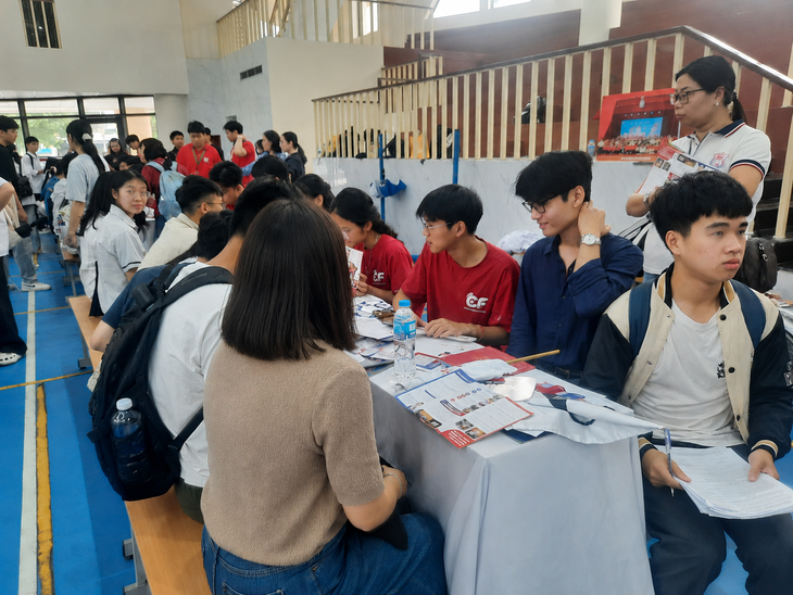Toàn cảnh điểm sàn ngành Y khoa 2026 tại các trường trực thuộc Bộ Y tế- Ảnh 1.