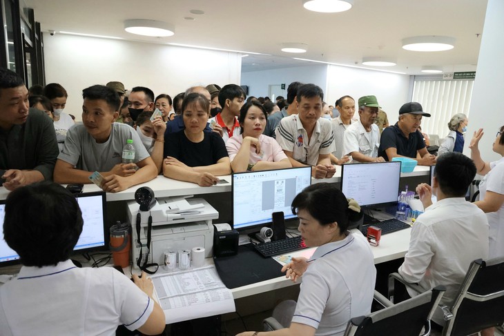Bộ Y tế phản hồi kiến nghị 'giảm mức đóng BHYT với người thu nhập thấp'- Ảnh 1.