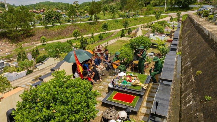 Chiến dịch 500 ngày đêm liệt sĩ: Mong chờ người anh về bên gia đình ở Hà Nội - Ảnh 4.