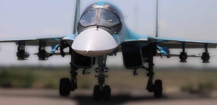 Tiêm kích Su-34 Nga đổi cấu hình bom lượn tăng sức ép lên Ukraine- Ảnh 1.