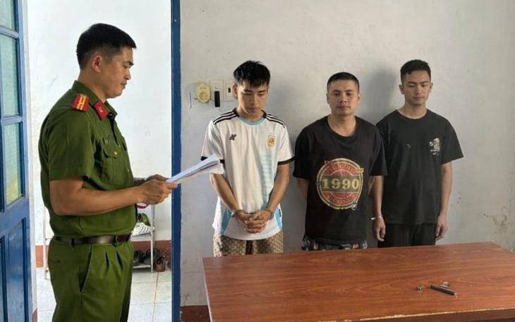 Khởi tố giám đốc doanh nghiệp và chủ hộ kinh doanh vì mua bán trái phép hóa đơn- Ảnh 2.