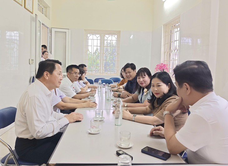 Khảo sát thực tế tại Lào Cai, kiến nghị tháo gỡ 'điểm nghẽn' nhân lực cho y tế cơ sở - Ảnh 2.