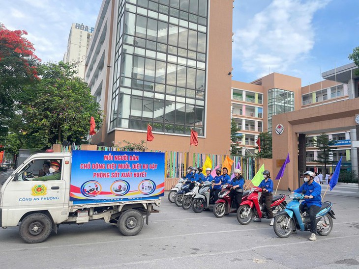 Hà Nội xuất hiện thêm nhiều ổ dịch sốt xuất huyết, người dân không nên chủ quan trong mùa mưa- Ảnh 1.
