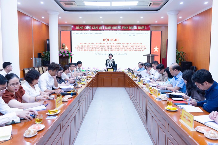 Hà Nội đối mặt áp lực nhân lực tại các Trạm Y tế xã sau sắp xếp bộ máy- Ảnh 1.