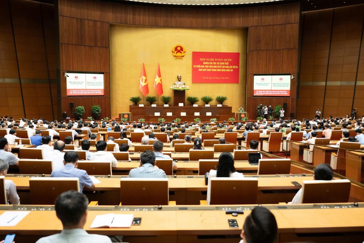 Sửa Luật Đất đai: Đề xuất hạn chế phân lô bán nền, đánh thuế đất bỏ hoang- Ảnh 1.
