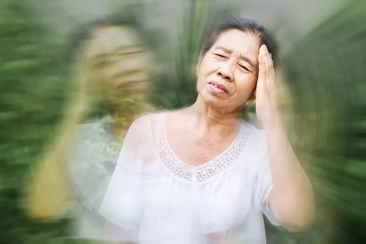 Ù tai chóng mặt: Đừng chủ quan vì có thể là dấu hiệu cảnh báo sức khỏe thính giác- Ảnh 2.