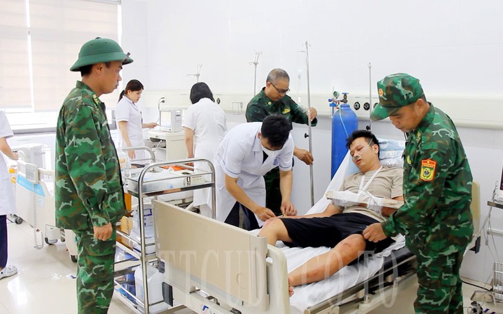 Tàu hàng tông chìm tàu cá ngoài khơi Lâm Đồng, một ngư dân tử vong- Ảnh 3.
