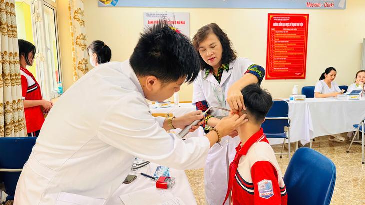 Quảng Ninh triển khai chương trình mục tiêu quốc gia về chăm sóc sức khỏe, dân số và phát triển
- Ảnh 1.