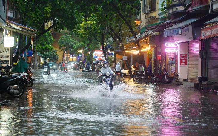Nguyên nhân khiến miền Bắc mưa dông kéo dài nhiều ngày- Ảnh 2.