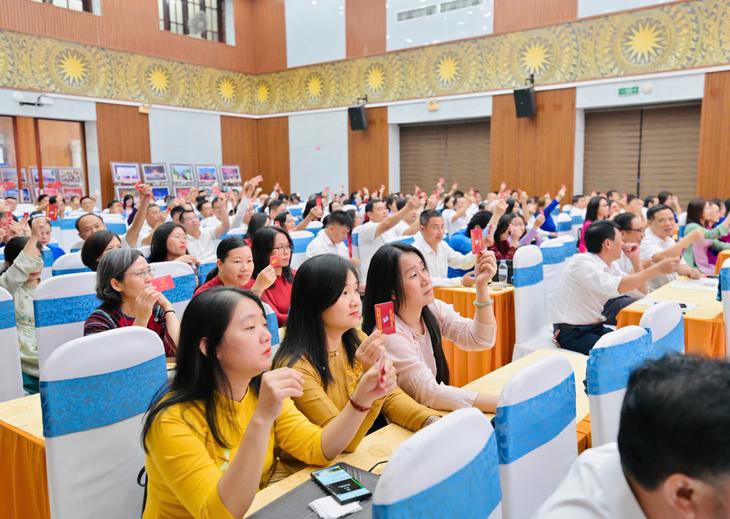 Ông Trần Minh Ngọc tiếp tục giữ chức Chủ tịch Hội Nhà báo Việt Nam tỉnh Nghệ An khóa IX - Ảnh 2.