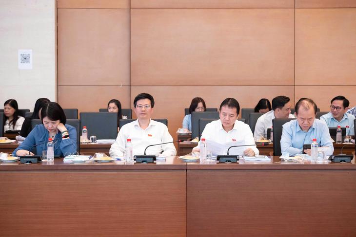 Ủy ban Văn hóa và Xã hội thẩm tra 3 dự án luật quan trọng trình Quốc hội - Ảnh 4.