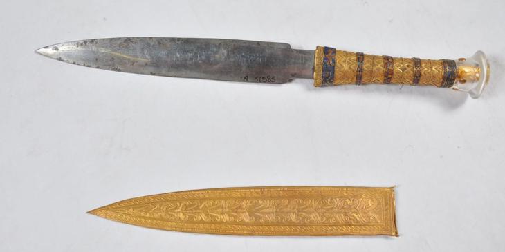 Thi hài Pharaoh trẻ nhất lịch sử được bảo vệ suốt 3.000 năm nhờ báu vật "ngoài hành tinh"? - Ảnh 1.