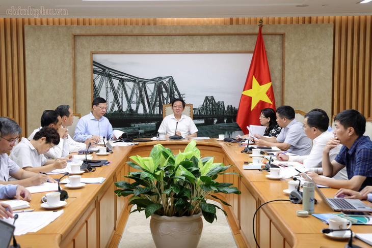 Phó Thủ tướng yêu cầu khẩn trương tháo gỡ vướng mắc các dự án trọng điểm tại Cần Thơ - Ảnh 1.