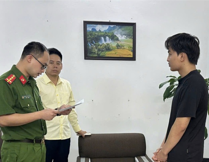 Thu giữ hơn 4.600 gói trà giả, khởi tố chủ cơ sở sản xuất- Ảnh 2.
