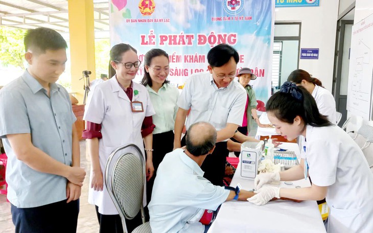 Việc khám sức khỏe định kỳ, khám sàng lọc miễn phí tại Quảng Trị được tổ chức ra sao?- Ảnh 5.