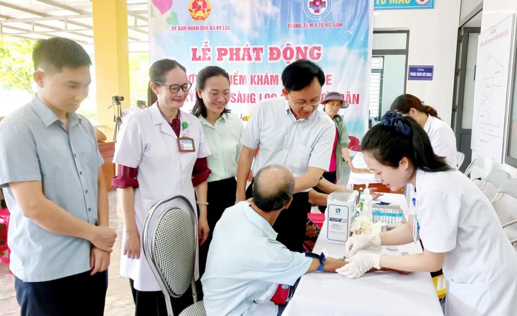 Khám sức khỏe định kỳ: Bước chuyển từ chữa bệnh sang chăm sóc sức khỏe chủ động- Ảnh 2.