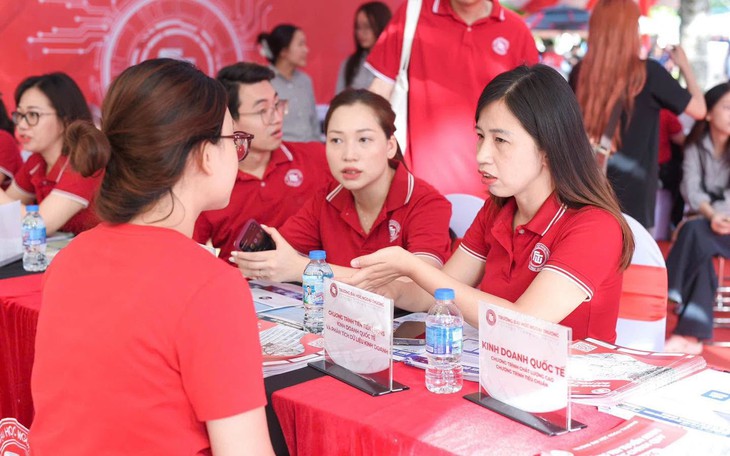 Có nên 'né' ngành yêu thích vì sợ trượt nguyện vọng 1 đại học?- Ảnh 2.