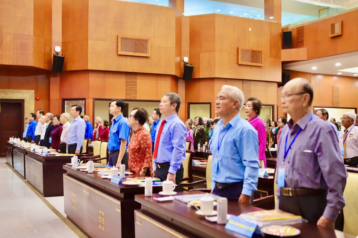 Tọa đàm 'Sống mãi ngọn lửa thanh niên' tiếp thêm động lực cống hiến cho tuổi trẻ hôm nay- Ảnh 1.