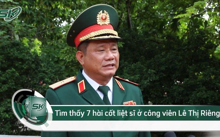 Tỉ mỉ tìm kiếm hài cốt liệt sĩ tại công viên Lê Thị Riêng- Ảnh 1.