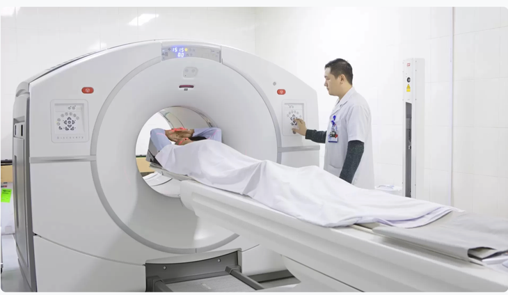 Đề xuất BHYT mở rộng chi trả chụp PET/CT, xét nghiệm chỉ điểm một số loại ung thư- Ảnh 1.