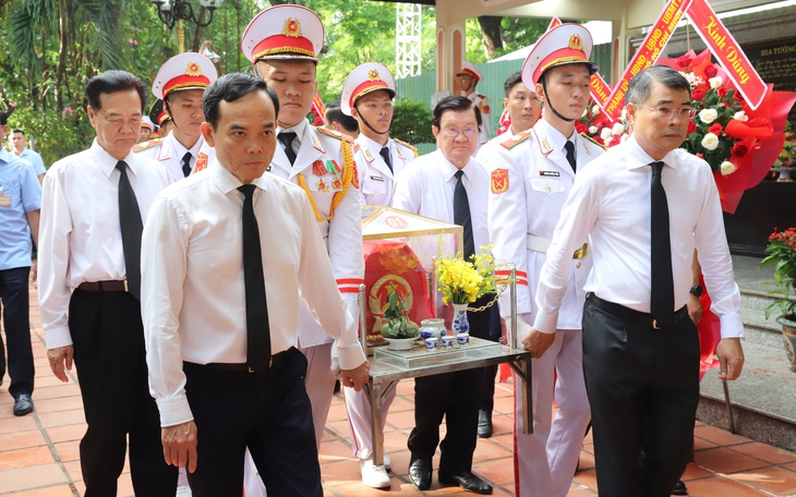 Tìm thấy 7 hài cốt liệt sĩ ở Công viên Lê Thị Riêng- Ảnh 1.