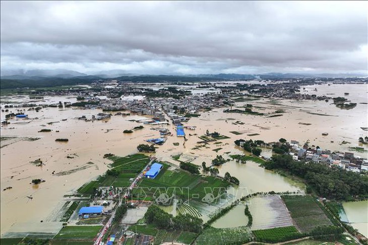 Trung Quốc: Nỗ lực ứng phó với mưa lũ- Ảnh 1.