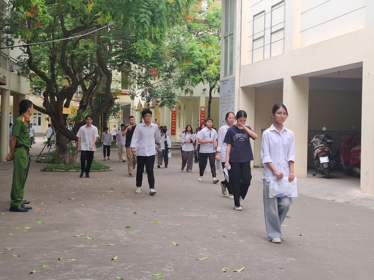 Giám đốc Sở GD&ĐT Lào Cai nói gì về nghi vấn cụm thi có 41 điểm 10 môn Toán trong kỳ thi tốt nghiệp THPT 2026?- Ảnh 1.