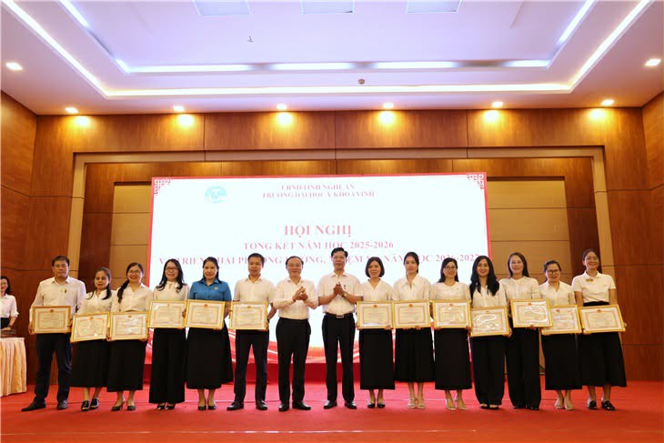 Đại học Y khoa Vinh tiếp tục chuyển mình mạnh mẽ- Ảnh 4.