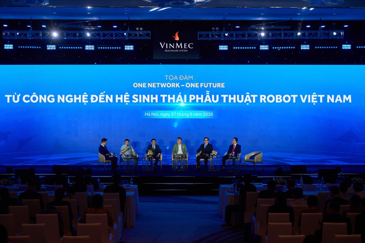 Vinmec đặt mục tiêu đưa Việt Nam trở thành trung tâm phẫu thuật robot hàng đầu khu vực - Ảnh 1.