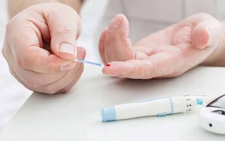 Bài tập đơn giản giúp hạ đường huyết nhanh chóng, không phải là đi bộ - Ảnh 3.