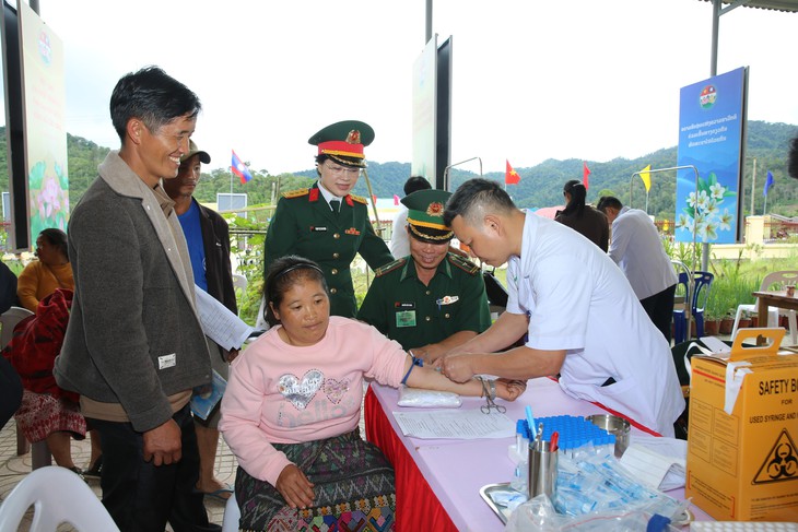 Giao lưu hữu nghị quốc phòng biên giới Việt Nam - Lào lần thứ 3 chính thức bắt đầu- Ảnh 6.