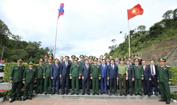 Giao lưu hữu nghị quốc phòng biên giới Việt Nam - Lào lần thứ 3 chính thức bắt đầu- Ảnh 1.