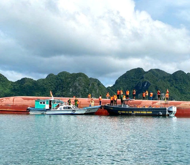 Thông tin mới nhất vụ lật tàu trên biển khiến 5 người gặp nạn- Ảnh 1.