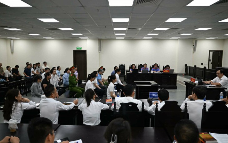 'Ông trùm' sản xuất TPCN giả cho trẻ em bị đề nghị tối đa 26 năm tù- Ảnh 1.