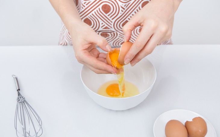 6 bí quyết nấu trứng ngon miệng, giữ trọn dinh dưỡng - Ảnh 2.
