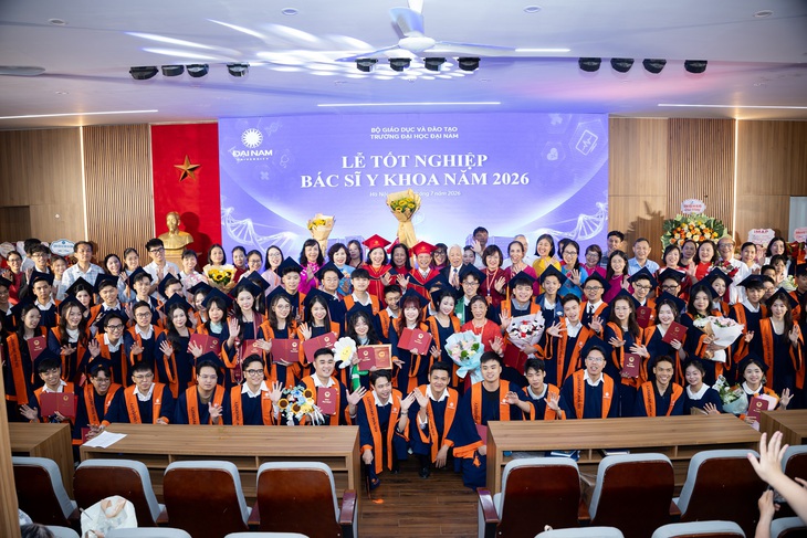 Trường Đại học Đại Nam trao bằng cho 83 bác sĩ y khoa khóa đầu tiên năm 2026 - Ảnh 3.