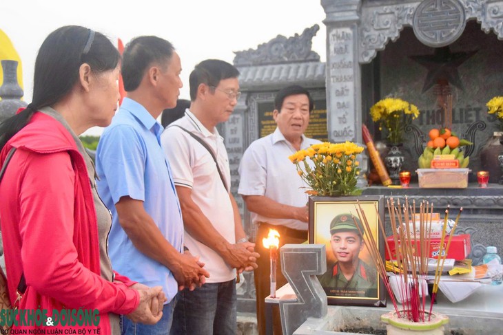 Khảo sát cầu Câu Nhi, nơi nghi có mộ tập thể của hơn 90 liệt sĩ- Ảnh 7.