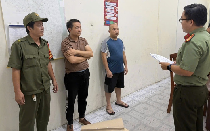 Khởi tố 4 người đánh vào đầu, mặt nạn nhân tại quán Ốc Giàu- Ảnh 2.
