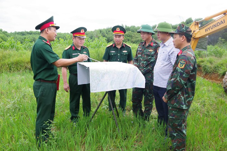 Khảo sát cầu Câu Nhi, nơi nghi có mộ tập thể của hơn 90 liệt sĩ- Ảnh 1.